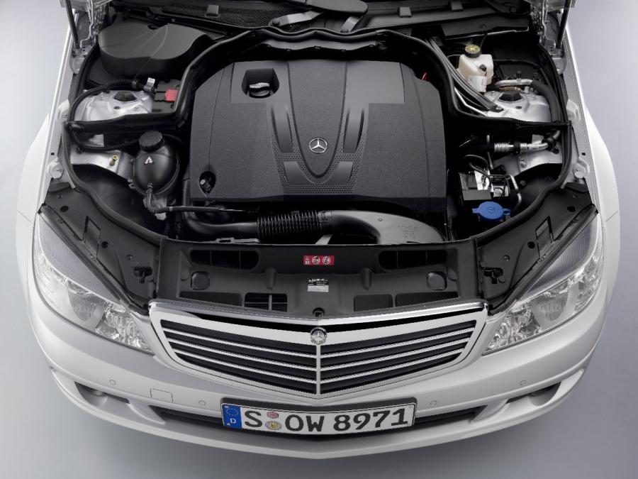  Mercedes-Benz C-Class 2008 года  (фото 9 из 27)
